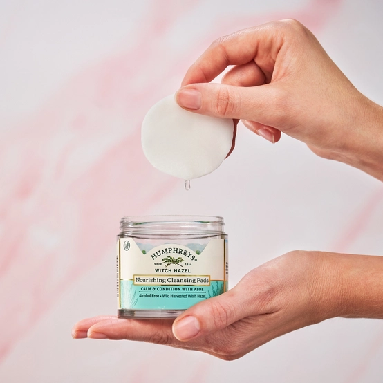 Nourishing Witch Hazel Cleansing Pads - View 3